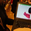子供たちが3Dプリンターでオリジナルキーホルダーを制作、ネクソンらが「みらいクリエイターズプロジェクト」開催
