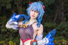 【コスプレ】『原神』甘雨が佇む姿が美しい！人気レイヤー・赤木クロ【写真9枚】 画像