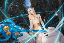 【コスプレ】『League of Legends』ジャンナの肉体美を完全再現！人気レイヤー・花宮いのり【写真8枚】 画像