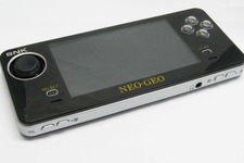 100メガショック！？NEOGEOが携帯ゲーム機になって登場 ― その名も「ネオジオ携帯機（仮）」 画像