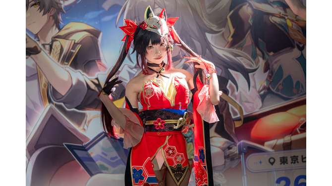 花火『崩壊：スターレイル』／綺太郎（X：@kitaro_cos）