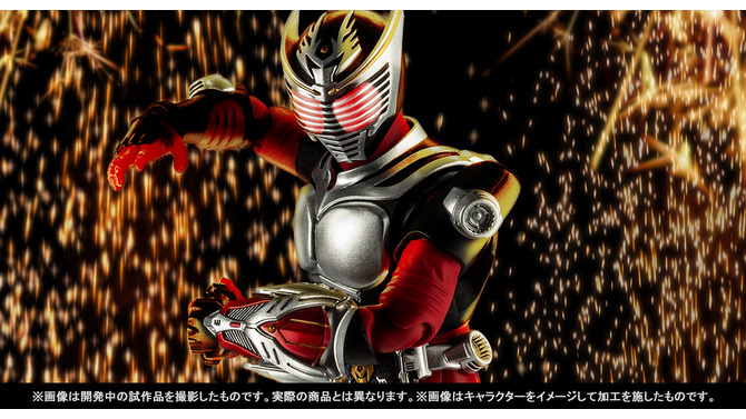 「仮面ライダー龍騎」アクションフィギュアが最高にクール！圧倒的な可動域、OPで印象的な複眼も光る