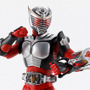 「仮面ライダー龍騎」アクションフィギュアが最高にクール！圧倒的な可動域、OPで印象的な複眼も光る