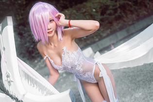 【コスプレ】『FGO』純白ドレスのマシュが可憐！注目レイヤー・零崎沙耶【写真8枚】 画像