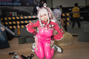 『NIKKE』“妄想家”「アリス」公式コスプレイヤーの笑顔が最高に愛らしい！【写真18枚】 画像