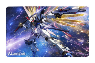 『機動戦士ガンダム アーセナルベース』3周年記念セットが豪華！デッキケースやラバーマットに加え、マイフリの描き下ろしイラスト含むMSカード7枚など収録 画像