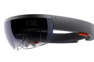 「Microsoft HoloLens」日本国内で開発者/法人向け展開、年内に予約スタート 画像