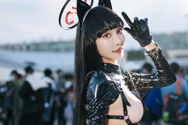 【コスプレ】360度どこから見ても完璧！台湾美女が魅せる『ブルアカ』調月リオが艶やか【写真8枚】 画像