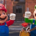 任天堂、「マリオ」で新規・復帰層を狙い撃つ？ 映画「スーパーマリオ」の大成功後にゲームラッシュで猛攻する先見性