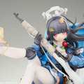 ゴミ箱からスラリと伸びる白タイツ…『ブルアカ』ミユがEXスキルを再現したかわいいフィギュアに！付属の顔パーツは「ぐるぐる目」