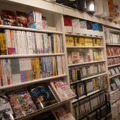 コナミスタイル東京ミッドタウン店オープン、開店前から多くのファンが駆けつける