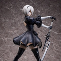 スラリとした美脚まで、1/4スケールで再現！「NieR:Automata」2Bフィギュアの圧倒的存在感