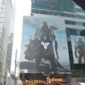 【現地フォトレポ】『Destiny』の巨大広告がNYタイムズスクエアに出現