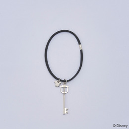 『キングダム ハーツ』シリーズより手帳チャームが登場!キングダムチェーンや約束のお守り、過ぎ去りし思い出などがラインナップ