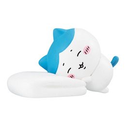 ちいかわたちのスヤスヤ Zzz...な姿に癒される!「ちいかわ」寝顔マスコットは、布団などのパーツが取り外し可能