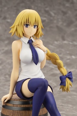 『Fate/Apocrypha』ルーラー / 12,000円 （税抜）(C)東出祐一郎・TYPE-MOON / FAPC