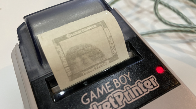 23年前に発売されたゲームボーイ『ポケットカメラ』を発掘！起動するととんでもないメモリーが残っていた…