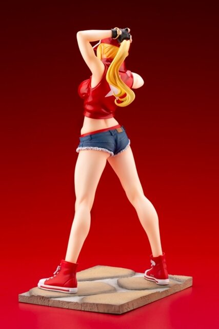 女体化した「テリー・ボガード」がフィギュアに！『SNKヒロインズ』の世界観を再現、山下しゅんや氏のイラストを立体化