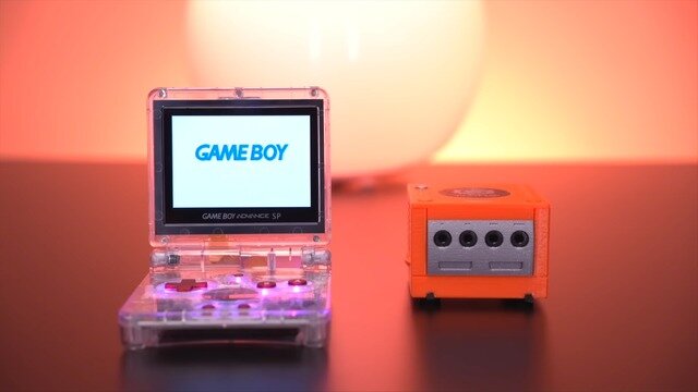 もう鈍器とは言わせない？海外ユーザーがミニサイズのゲームキューブを製作―GBA SPより小さい小型化ぶり