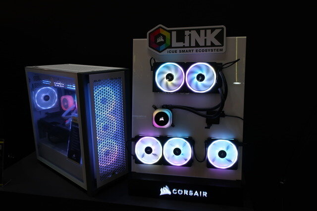 ほぼなんでも揃う「CORSAIR」ブースではストリーミング環境まで構築！配線がラクになるし発光制御までできる「iCUE LINK」も便利そう【TGS2023】