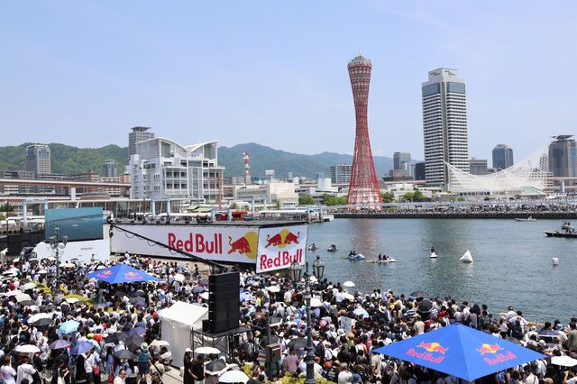 ZETA DIVISIONの「西ファラZ輔」が飛んだ！ぶっ飛んでる奴らが優勝の「Red Bull Flight Day 2024」現地レポート