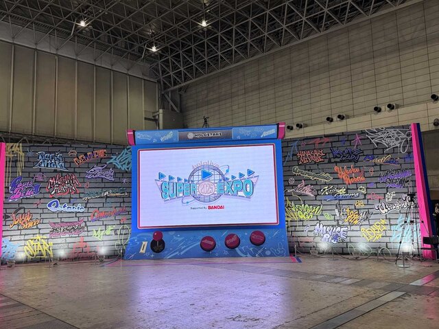 ホロライブの大イベント「hololive SUPER EXPO 2025」行った気分になるかもしれないフォトレポート―等身大フィギュアなど新グッズからメリーゴーランドも！