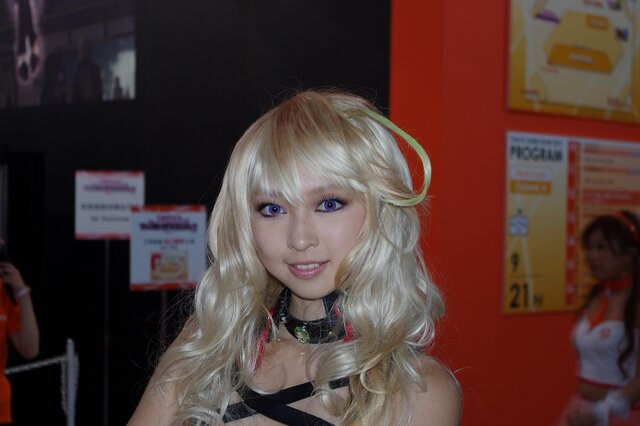 【TGS 2012】ハンコックの「メロメロ甘風」で思わず石化・・・バンナムブースの美人コンパニオンをフォトレポート