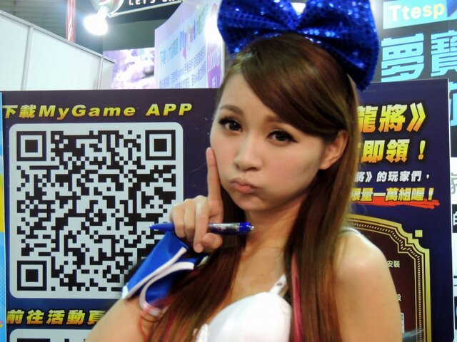 【台北国際ゲームショウ 2013】台湾女性の美しさにうっとり・・・美人コンパニオンをフォトレポート(1)