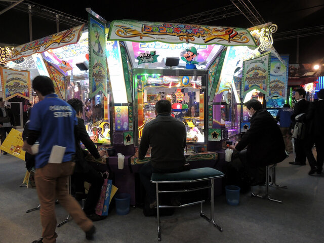 【JAEPO 2013】アイルーのプライズやクレーンゲームも登場！カプコンブースは『モンハン』『マリオパーティ』のメダルゲームに注目