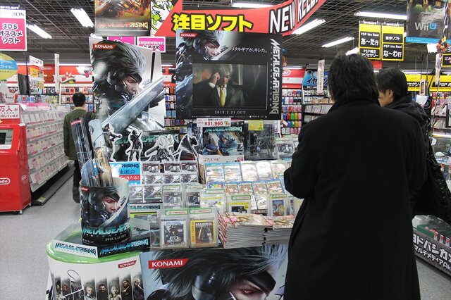 開店前から行列も！遂に発売した『METAL GEAR RISING』販売店舗の様子をお届け