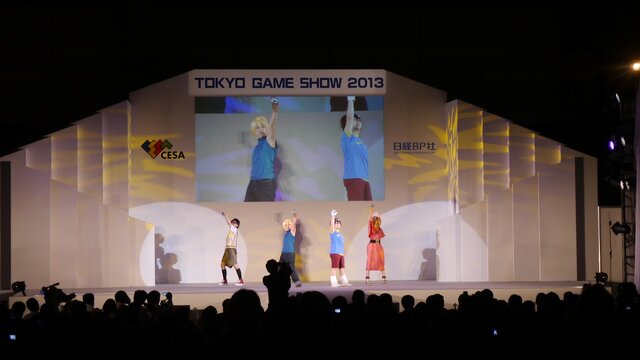 【東京ゲームショウ2013】一般公開初日のコスプレイベント「Cosplay Collection Night @ TGS」レポート