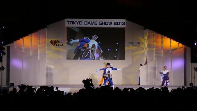 【東京ゲームショウ2013】一般公開初日のコスプレイベント「Cosplay Collection Night @ TGS」レポート