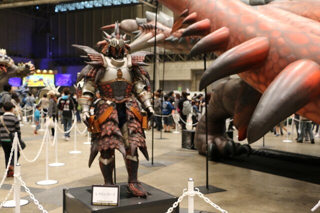 【モンスターハンターフェスタ’13】等身大のモンスターや足あとにハンターもビックリ、東京会場の盛り上がりをフォトレポートでお届け！