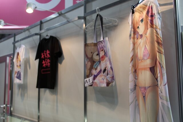 【AnimeJapan 2014】超特大の椎名心実、クロエ・ルメールに会えるーサイバーエージェントブース