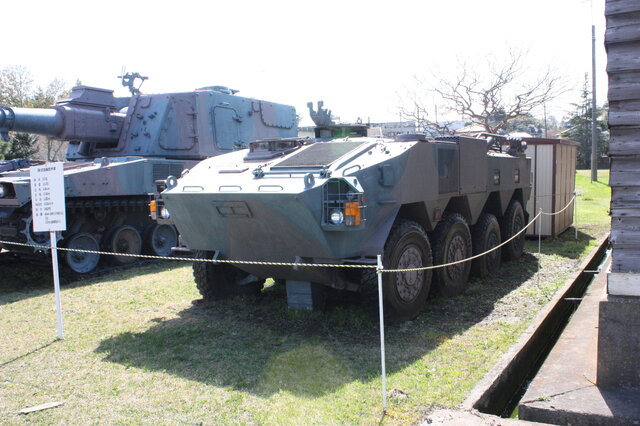 桜に車両に小火器の多数！陸上自衛隊土浦駐屯地をフォトレポート