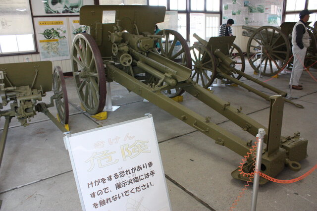 桜に車両に小火器の多数！陸上自衛隊土浦駐屯地をフォトレポート