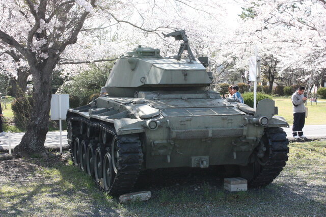 桜に車両に小火器の多数！陸上自衛隊土浦駐屯地をフォトレポート