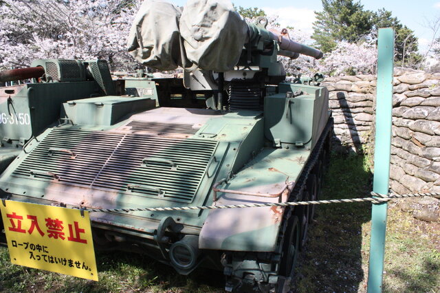 桜に車両に小火器の多数！陸上自衛隊土浦駐屯地をフォトレポート