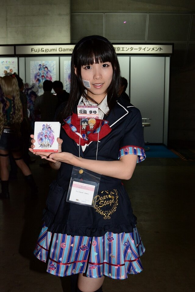 【TGS 2014】出足は好調? ともかく美しいコンパニオンの皆様をご紹介！