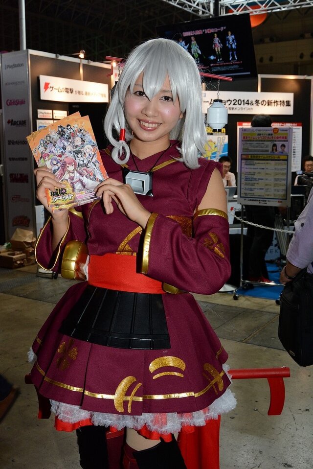 【TGS 2014】出足は好調? ともかく美しいコンパニオンの皆様をご紹介！