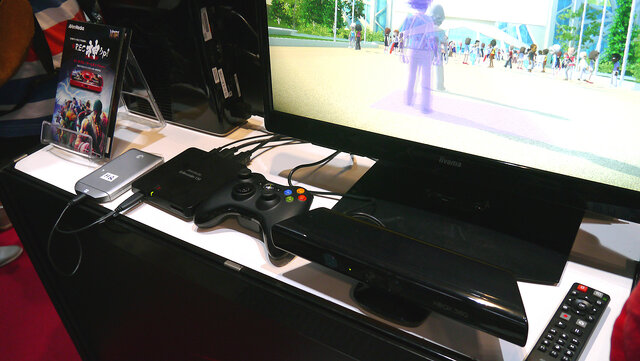 【TGS 2014】GamerBeeやボンちゃん選手が登場、『ウルIV』コラボ製品も ― AverMediaブースレポ