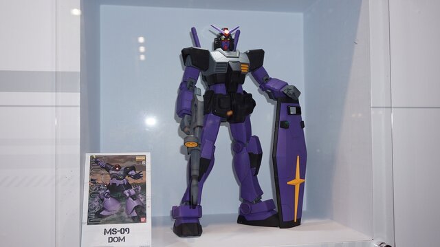 【G-STAR 2014】ガンダムをグフやユニコーン風にアレンジ！「RX-78-2」が36体立ち並ぶガンプラコーナーが熱い