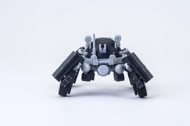 「攻殻機動隊ARISE」の「ロジコマ」フィギュアが予約受付中！白・黒Ver.の限定カラーも