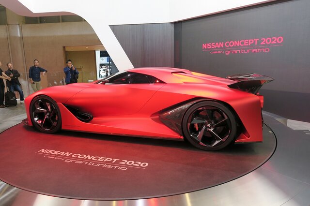 【東京モーターショー2015】日産が考える未来のスポーツカー「NISSAN CONCEPT 2020 VISION GRAN TURISMO」日本初公開