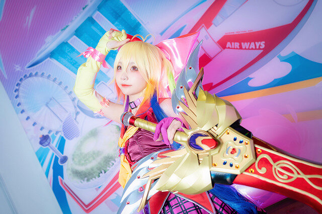 【コスプレ】中国人気レイヤー・小柔SeeU、「Job Tribes」美樹本晴彦デザイン “神コスプレ”でシンガポールに降臨！【C3AFA】